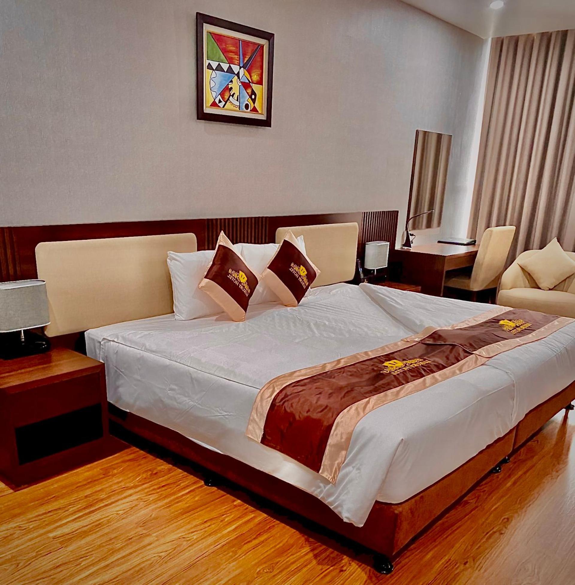 Luxury6 Hotel Mong Cai ภายนอก รูปภาพ
